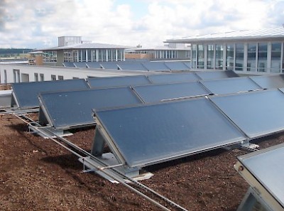 Überbauung Klee, Zürich, Solarkollektoren für die Warmwasserbereitung